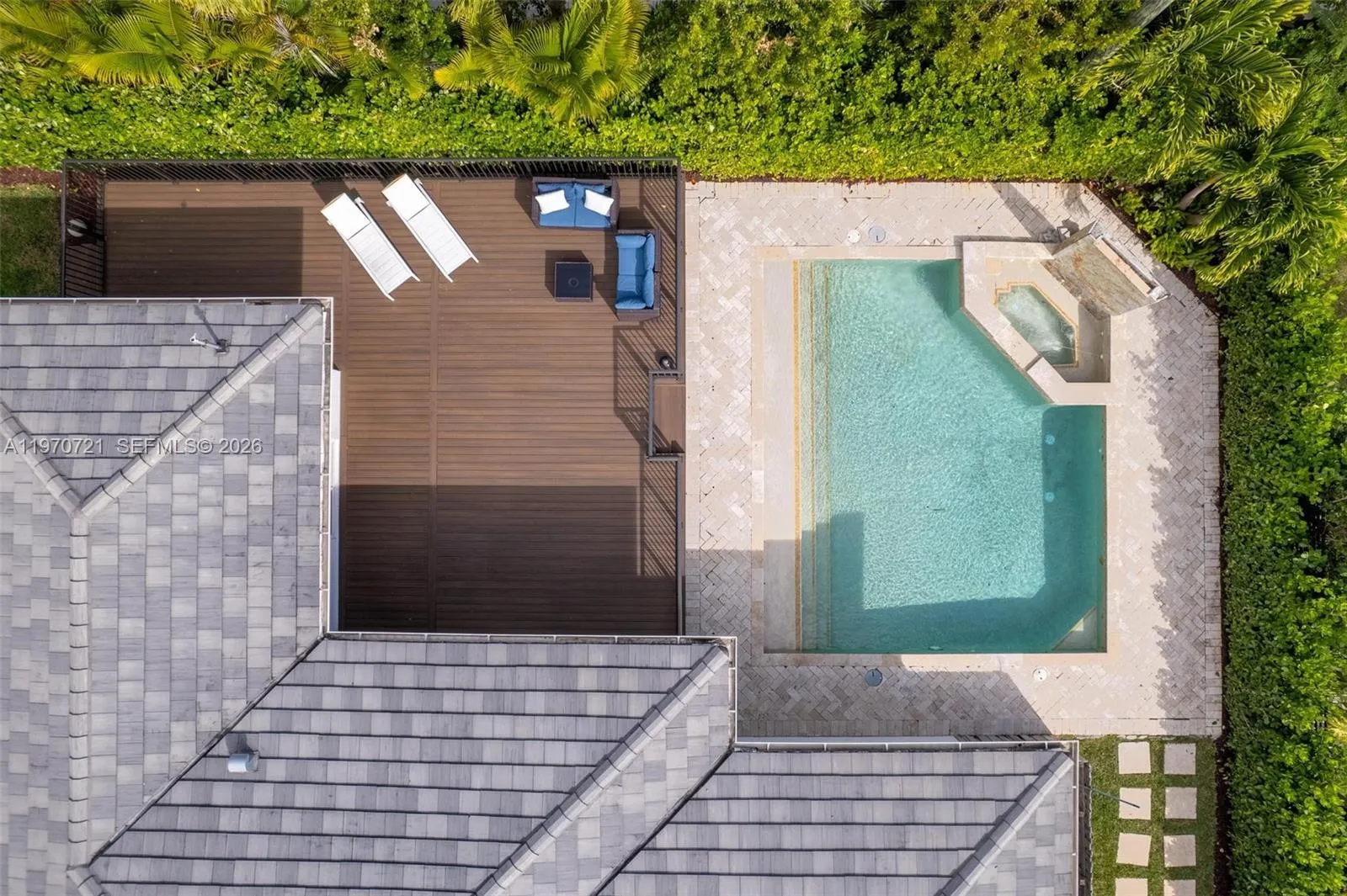 1001 NE 86th St, Miami FL 33138