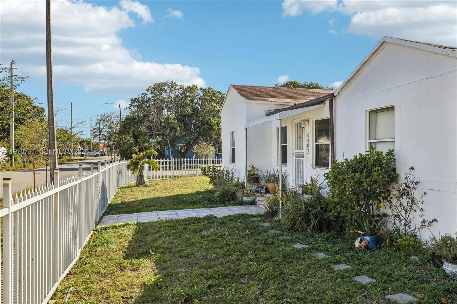 6402 NW 8th Ave, Miami FL 33150