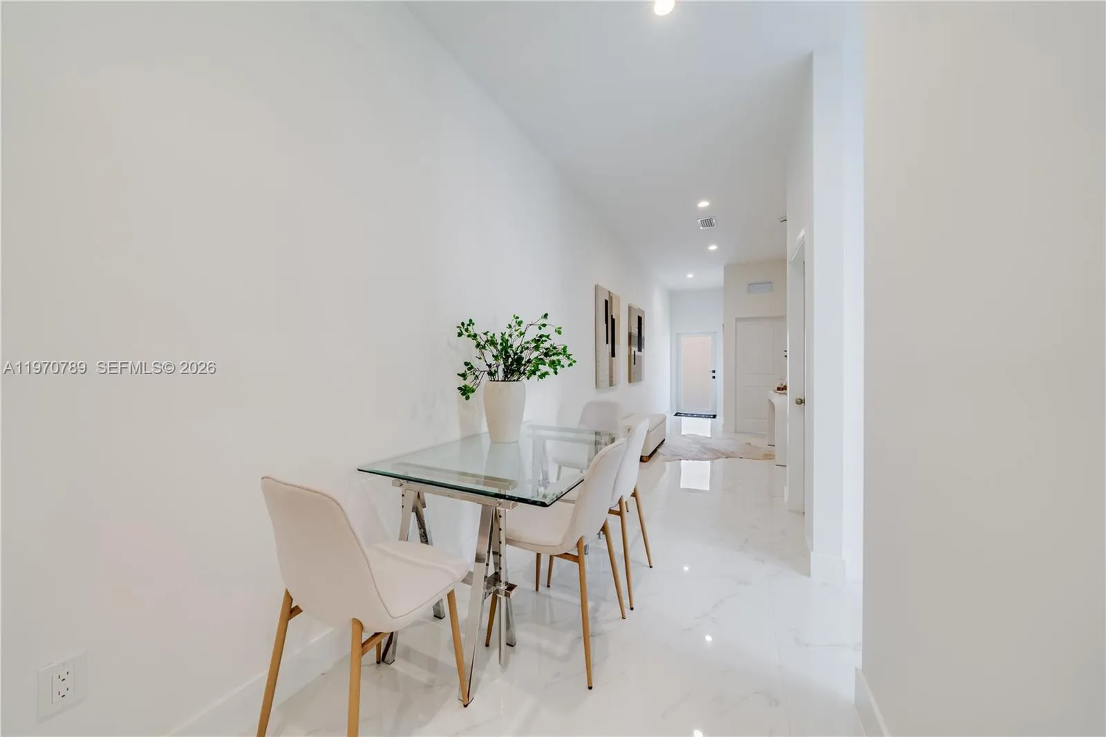 2936 NW 27th St, Miami FL 33142
