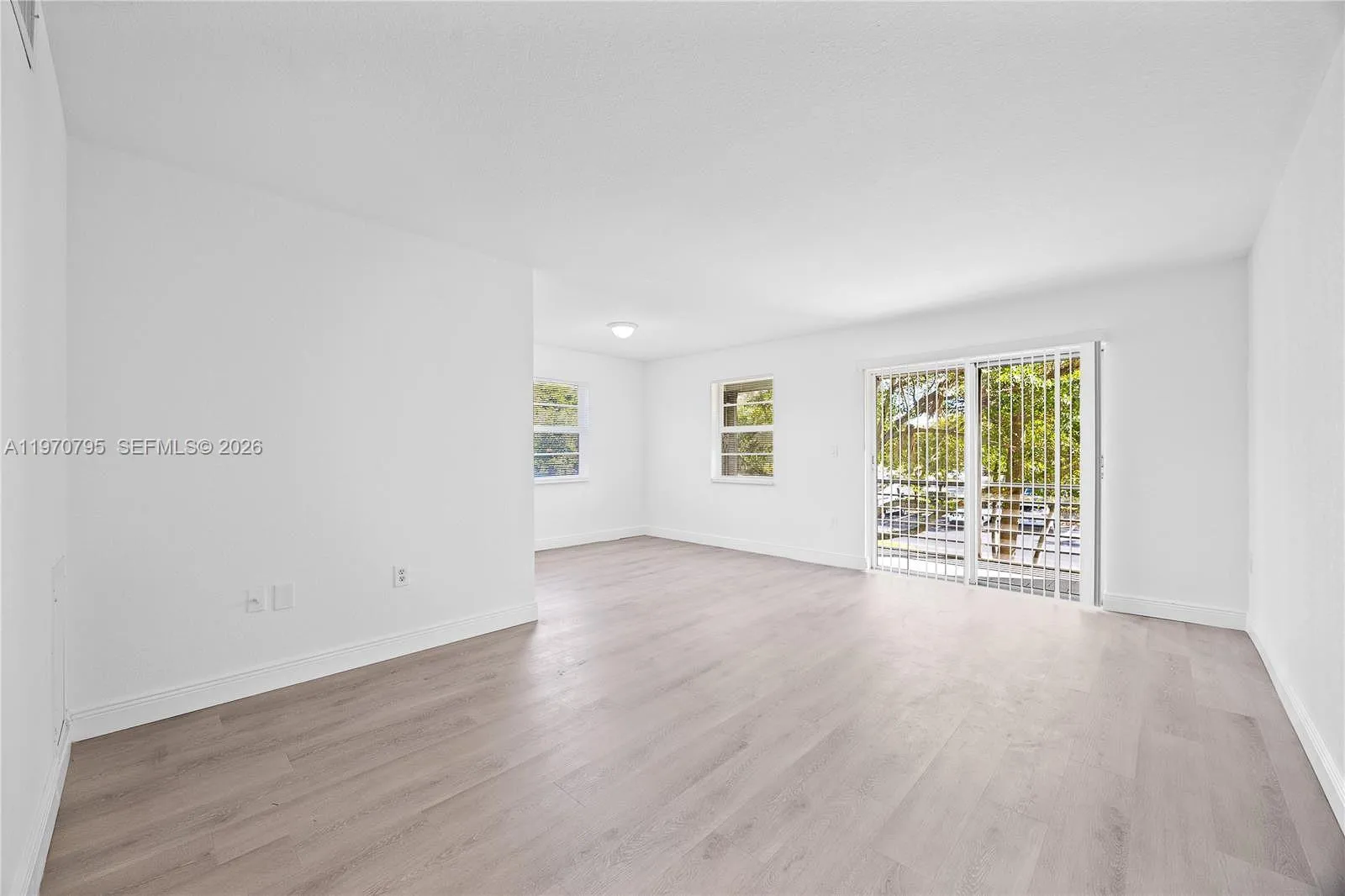 4990 E Sabal Palm Blvd # 202, Tamarac FL 33319