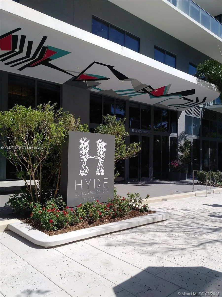 2 bedroom 2 bath for sale at 121 NE 34th St # 1416, Miami FL 33137