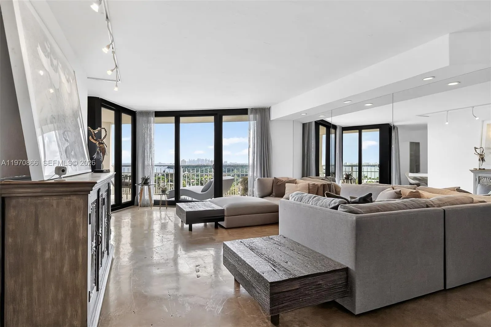 1 bedroom 1 bath for sale at 2000 Towerside Ter # 1408, Miami FL 33138