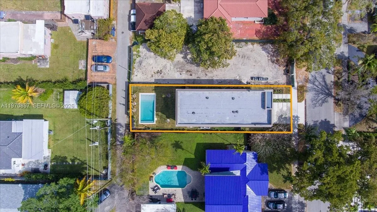 1637 Monroe St, Hollywood FL 33020