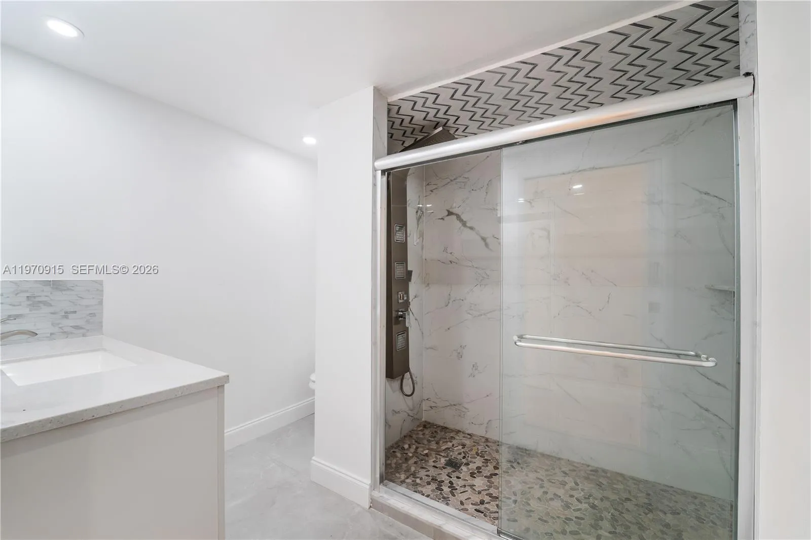 730 NW 214th Ave, Pembroke Pines FL 33029