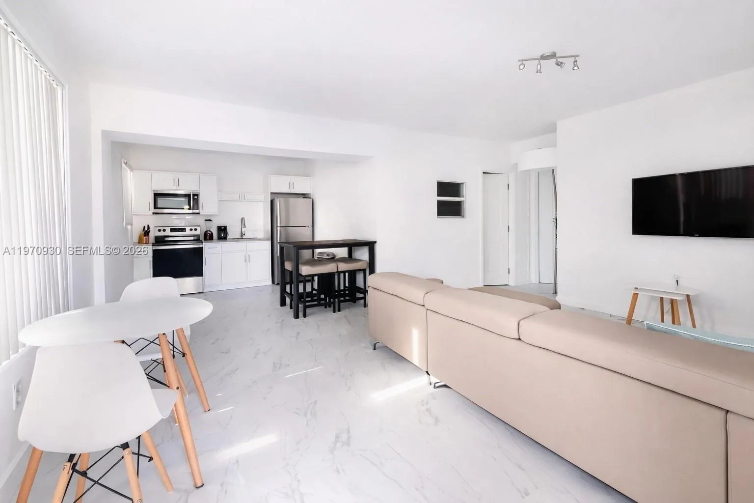 903 80th St, Miami Beach FL 33141