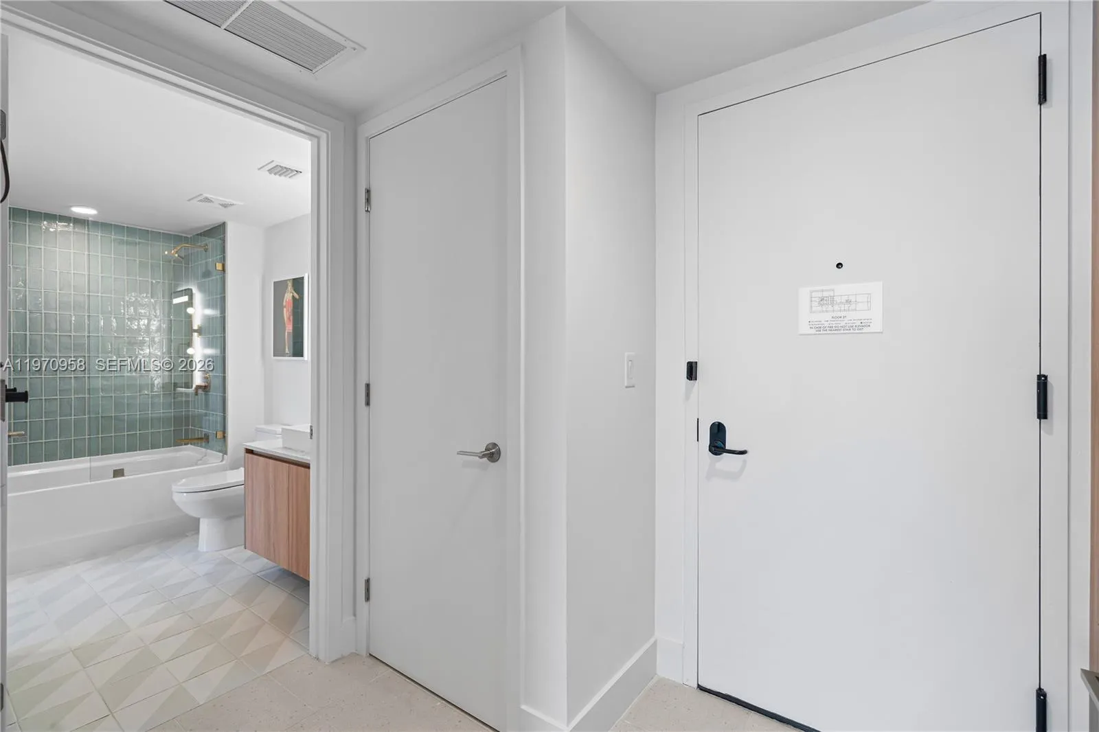 159 NE 6th St # 2707, Miami FL 33132