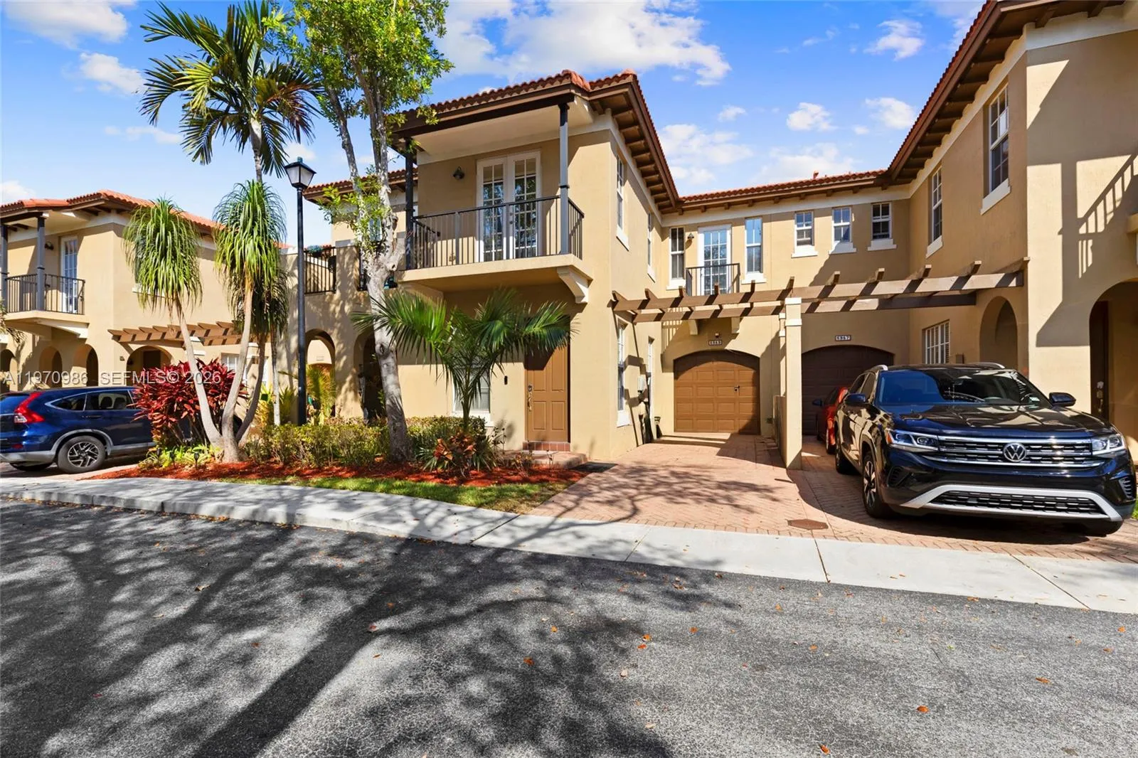 6959 Julia Gardens Dr, Coconut Creek FL 33073