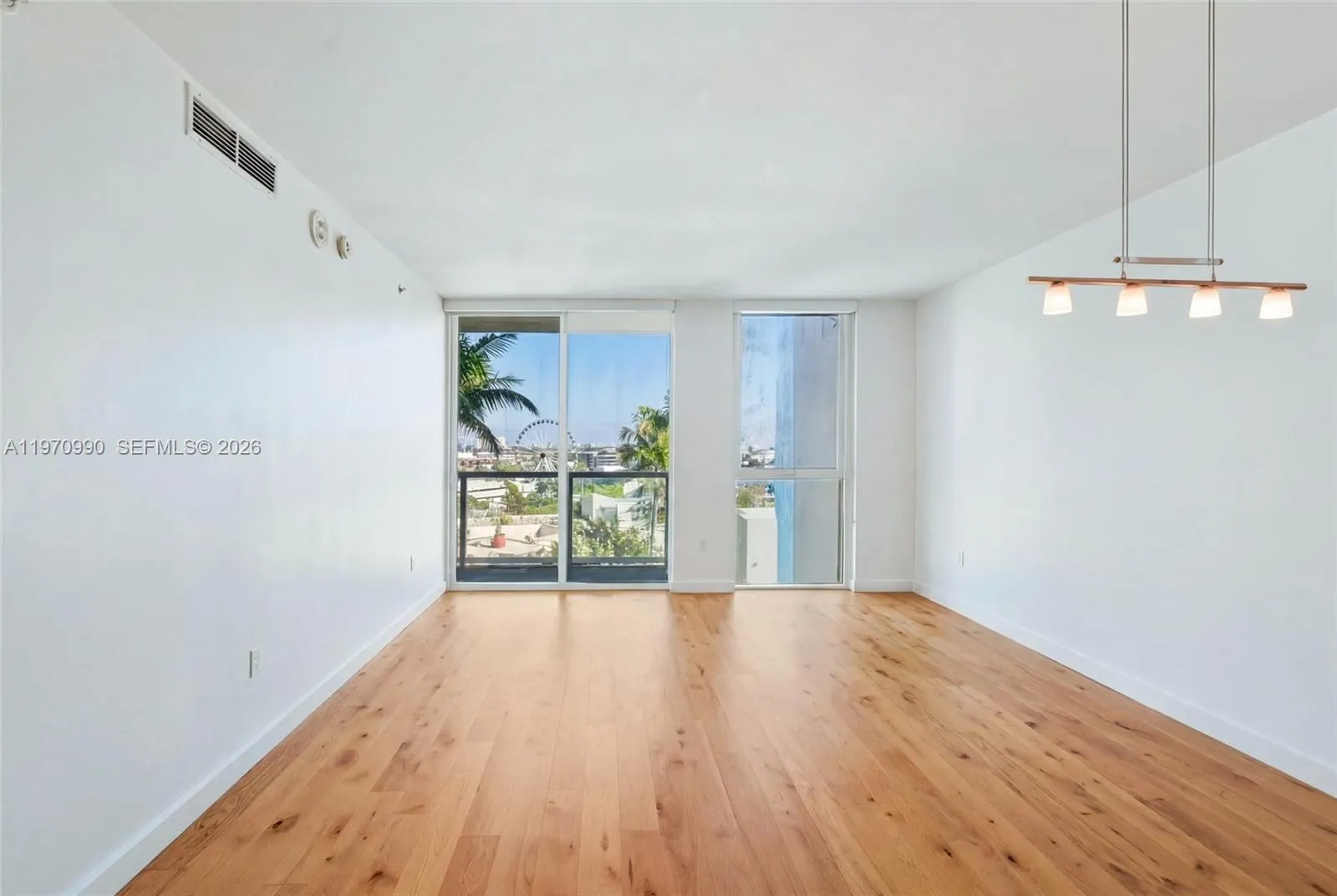 253 NE 2nd St # 1007, Miami FL 33132