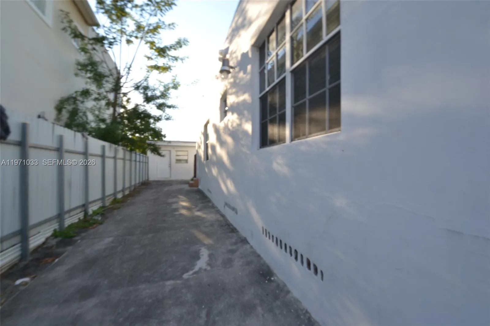 634 SW 10th Ave, Miami FL 33130