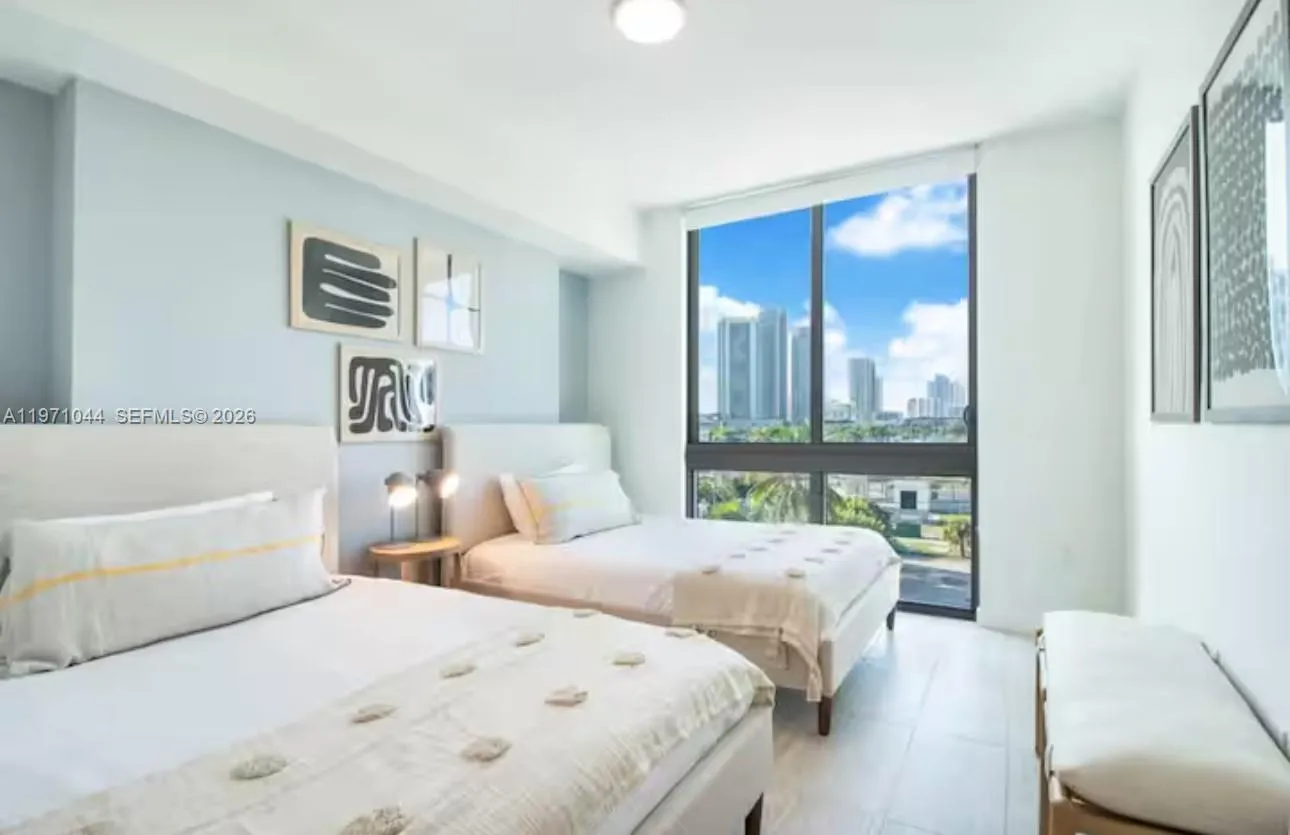 3900 Biscayne Blvd # 402, Miami FL 33137