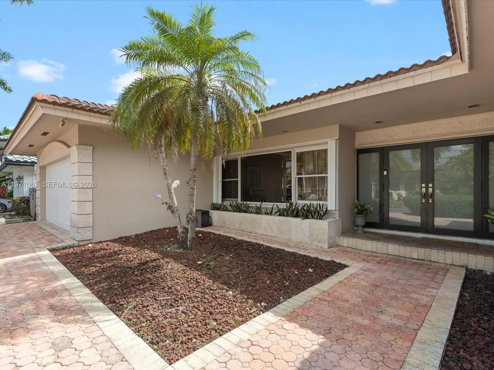 3 bedroom 4 bath for sale at 2930 NE 164th St, North Miami Beach FL 33160