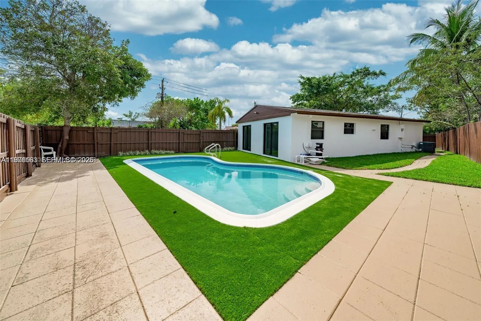 2447 FLETCHER ST, Hollywood FL 33020