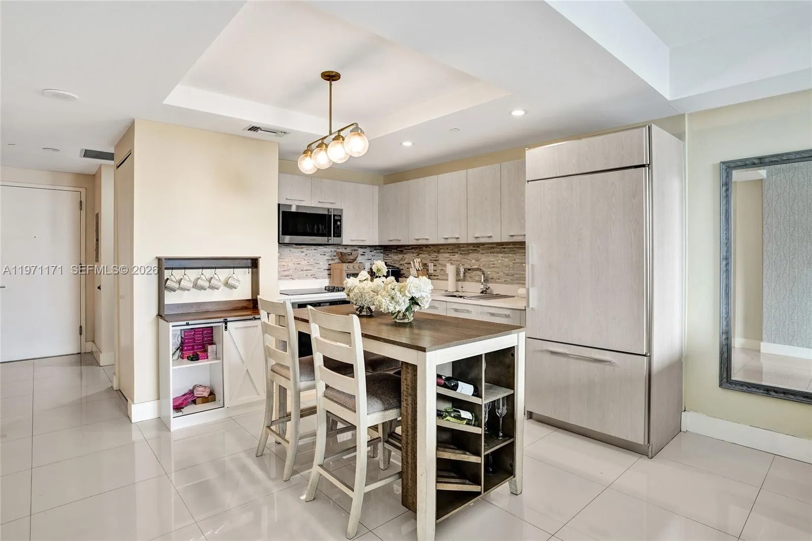 45 SW 9th St # 4004, Miami FL 33130