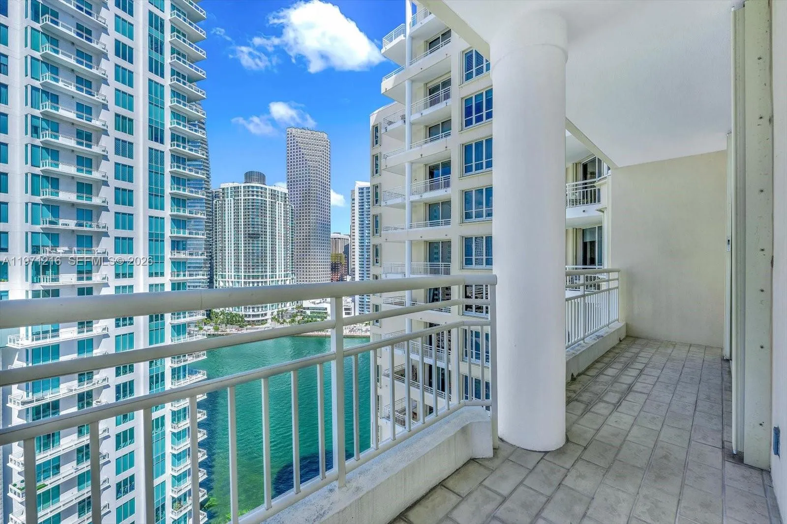888 Brickell Key Dr # 2201, Miami FL 33131