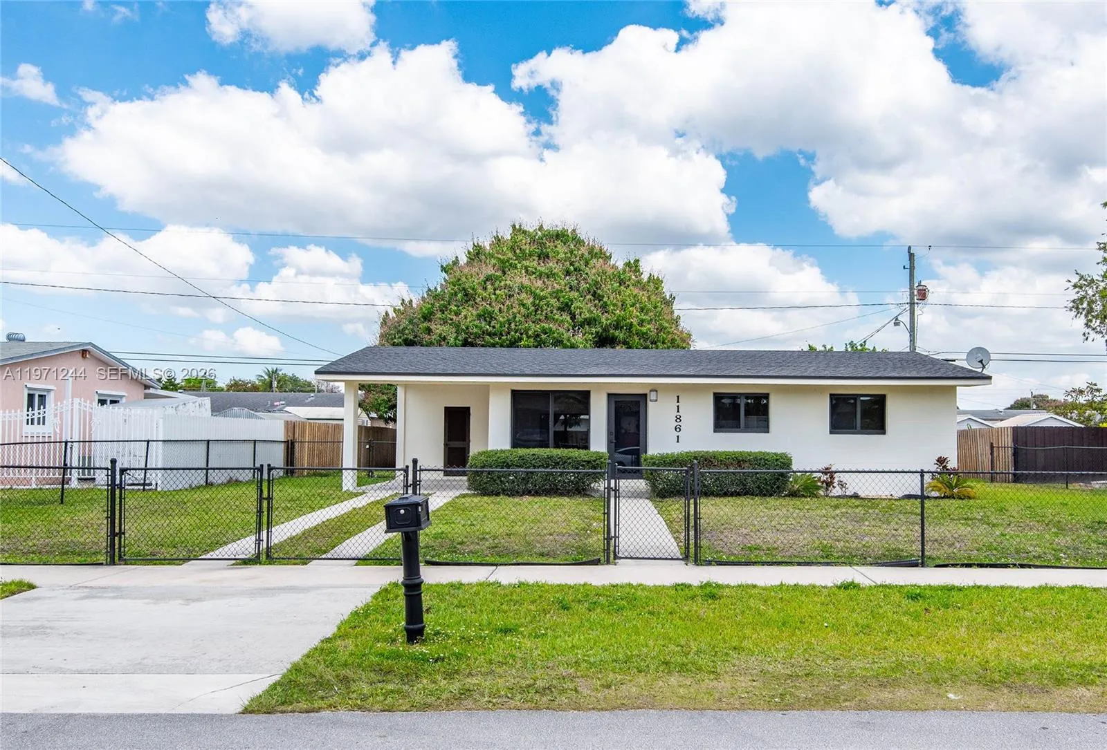 3 bedroom 1 bath for sale at 11861 SW 185th Ter, Miami FL 33177