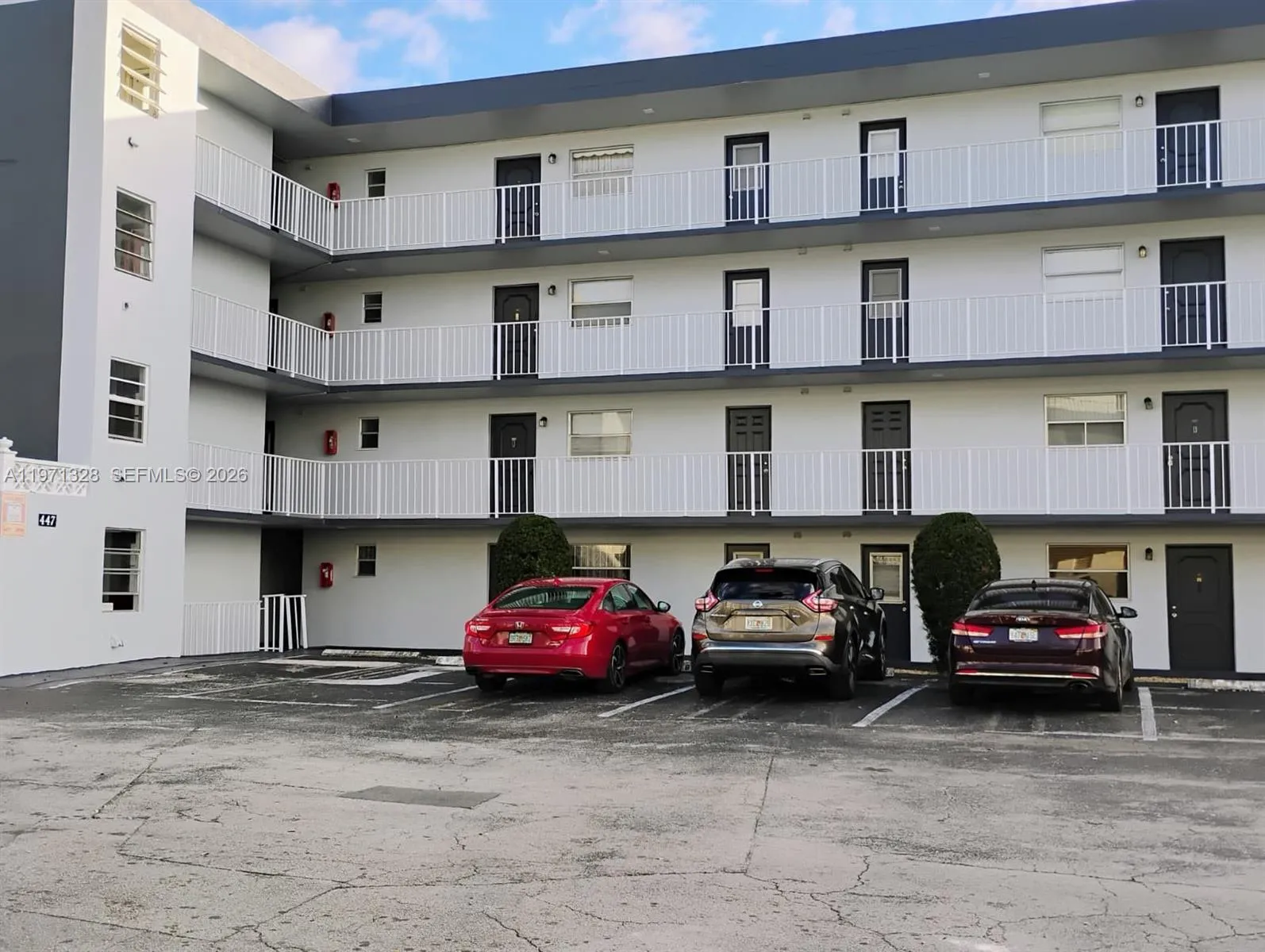 2 bedroom 2 bath for sale at 447 NE 195th St # 414, Miami FL 33179