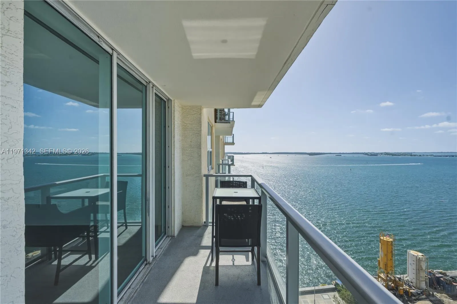 1 bedroom 1 bath for sale at 1155 Brickell Bay Dr # 1107, Miami FL 33131