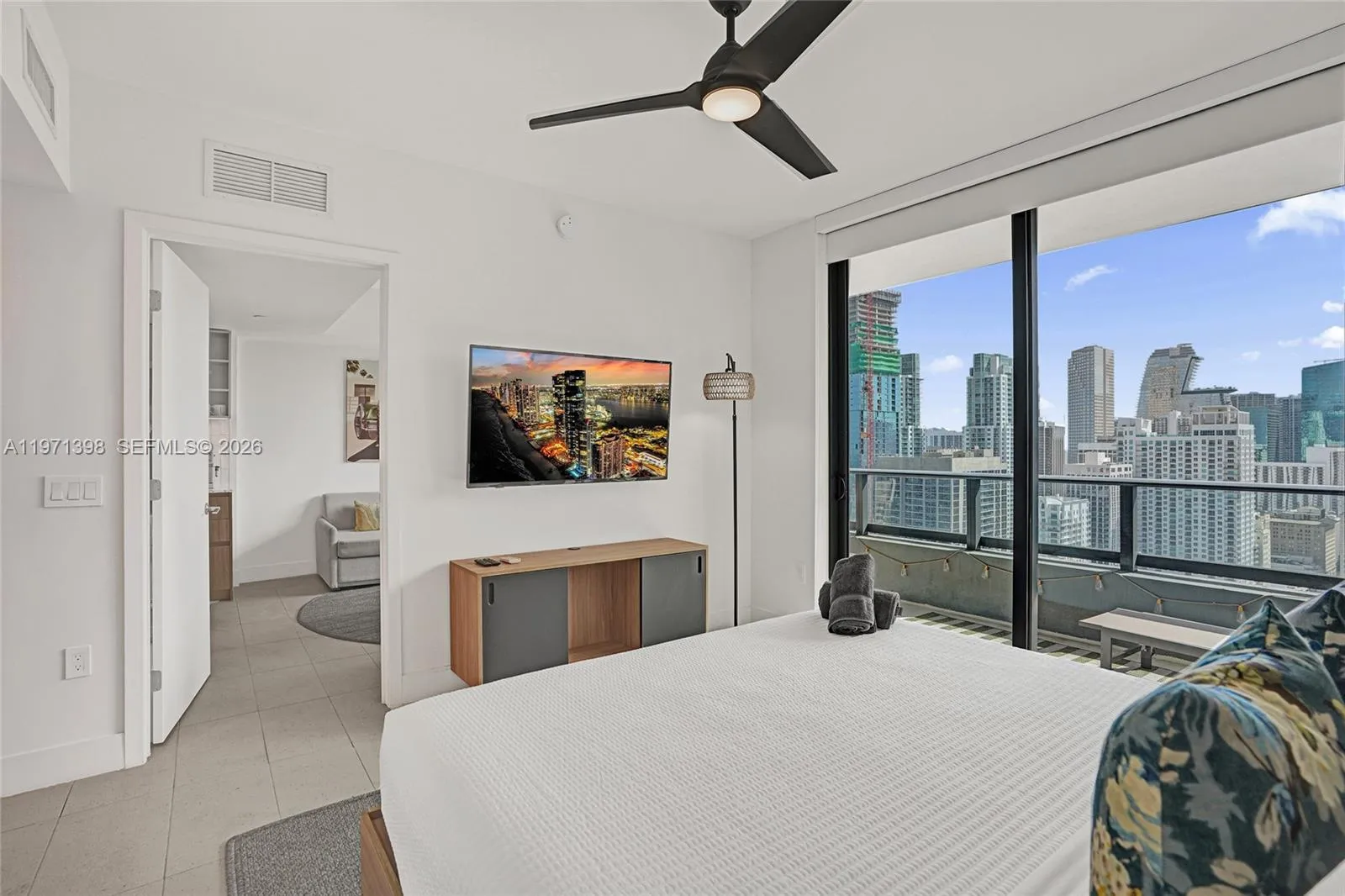 159 NE 6th St # 3214, Miami FL 33132