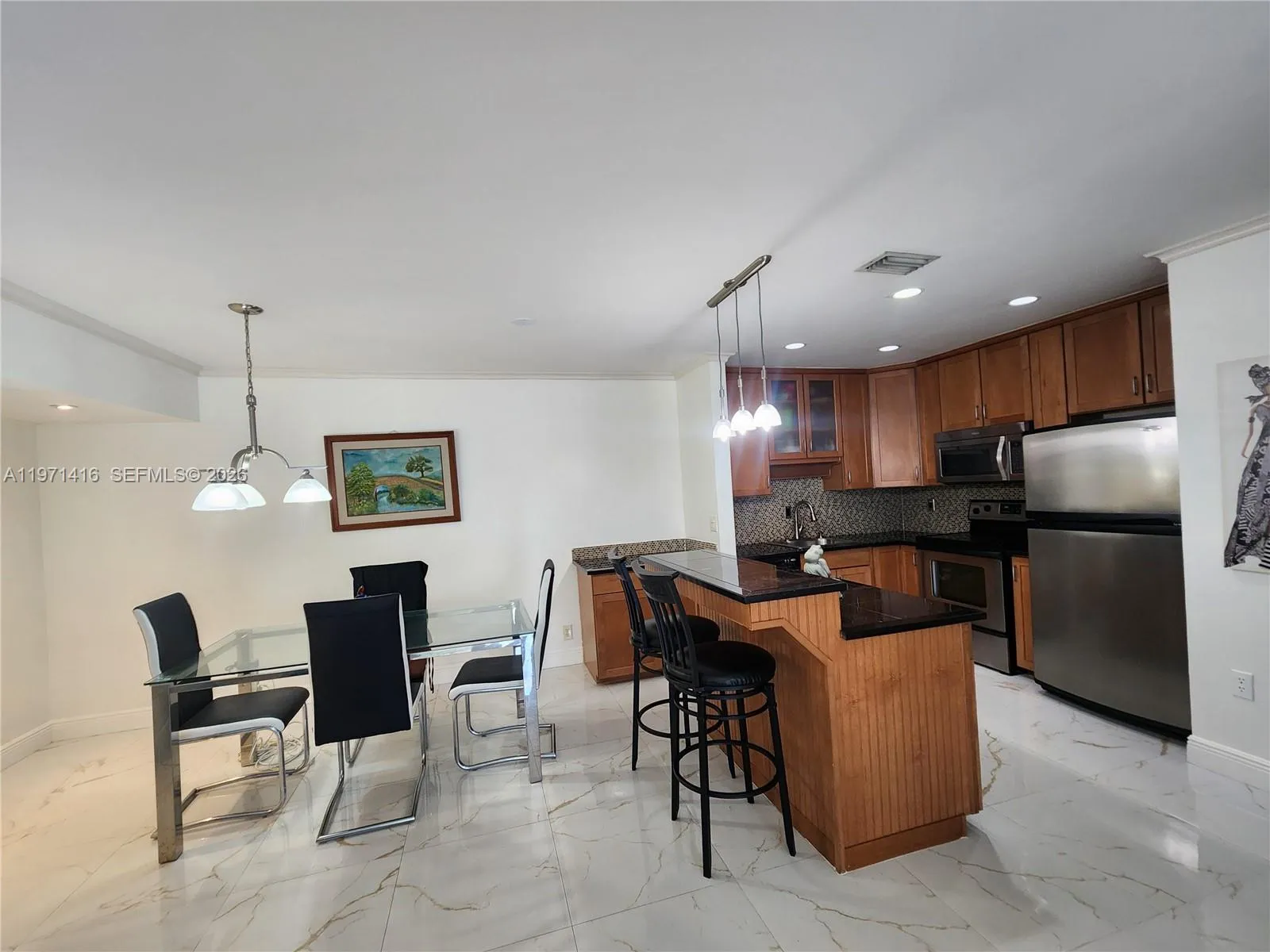 160 Cypress Club Dr # 608, Pompano Beach FL 33060