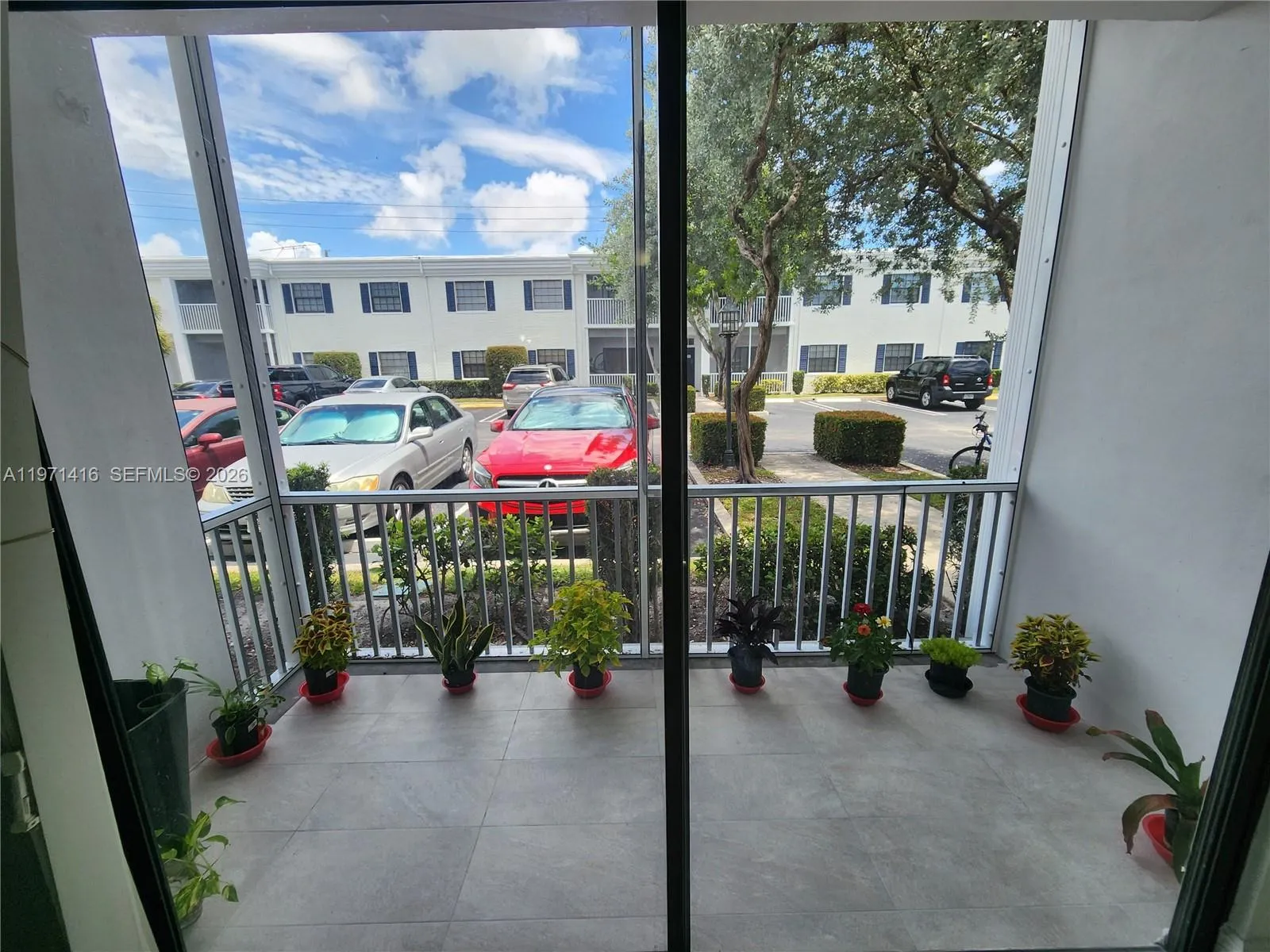 160 Cypress Club Dr # 608, Pompano Beach FL 33060