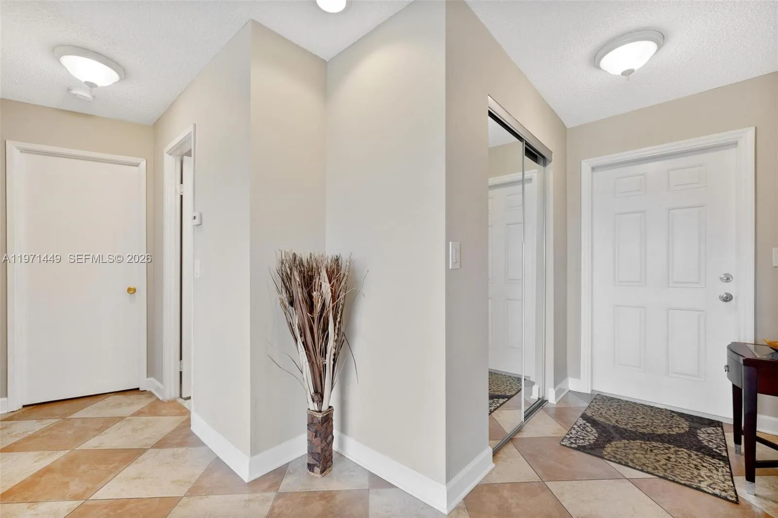 1000 NE 14th Ave # 602, Hallandale Beach FL 33009