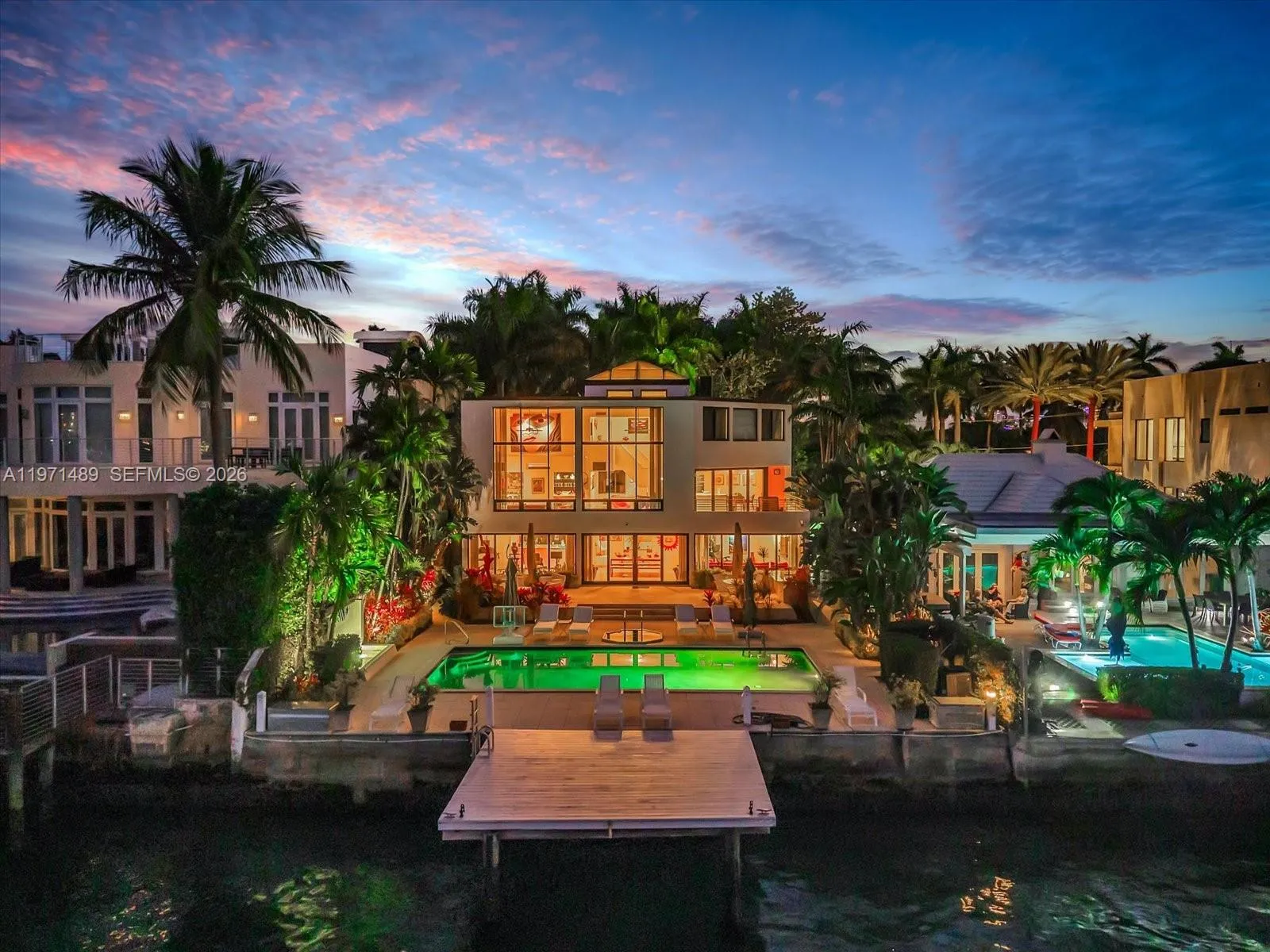 279 N Hibiscus Dr, Miami Beach FL 33139
