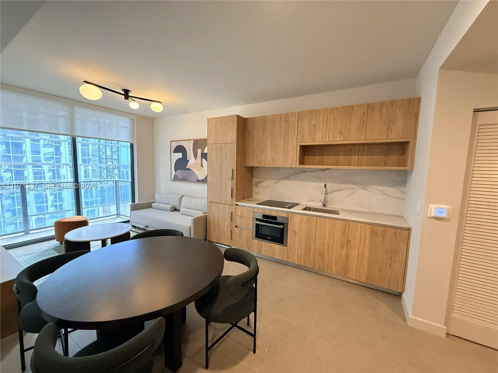 11 NE 6th # 1905, Miami FL 33132