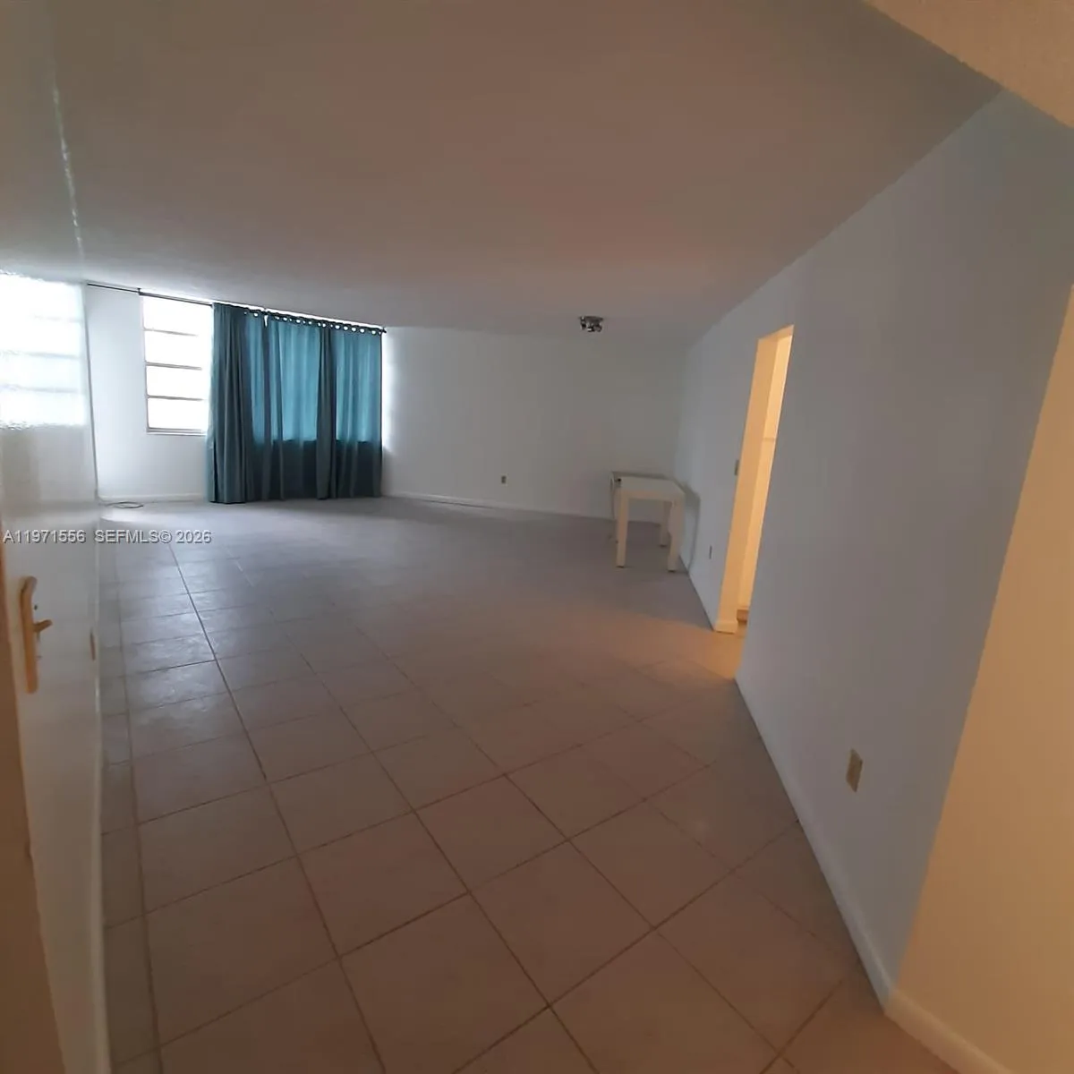 2750 NE 183rd St # 1912, Aventura FL 33160