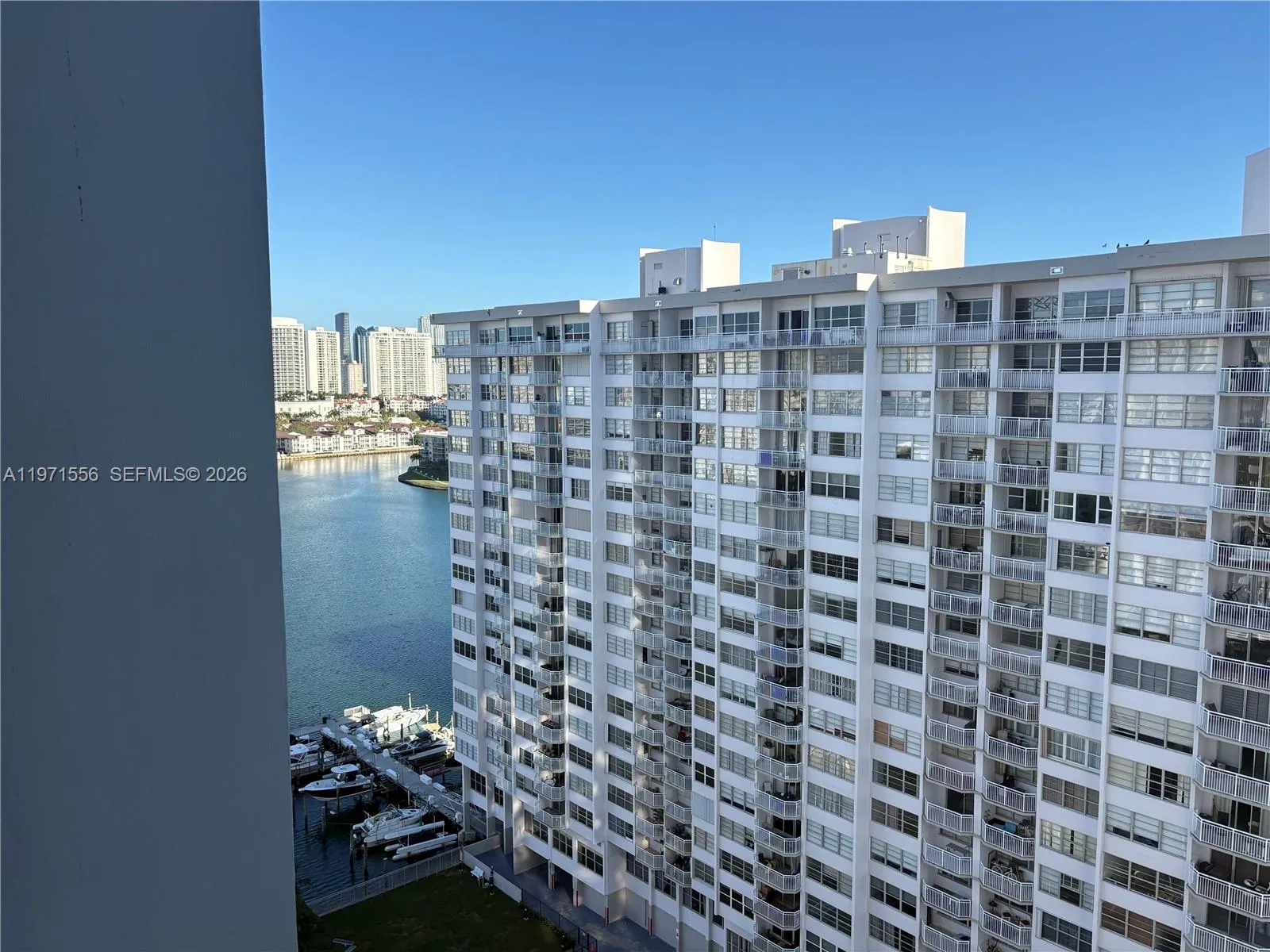 2750 NE 183rd St # 1912, Aventura FL 33160