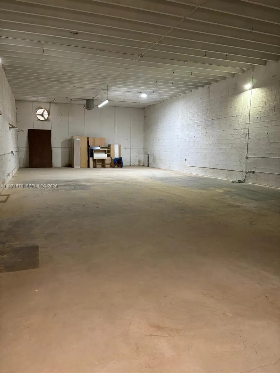 6907 NW 43rd St # 6907, Miami FL 33166