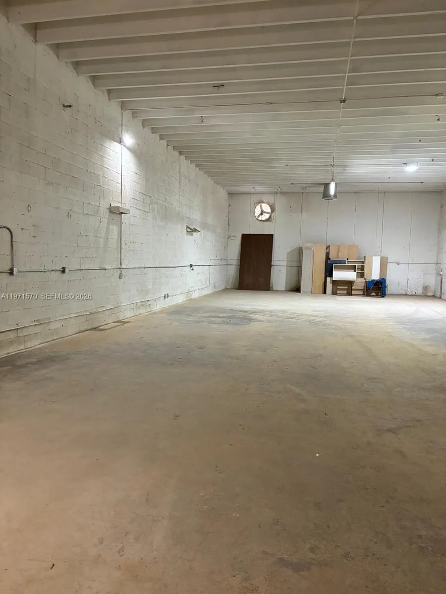 6907 NW 43rd St # 6907, Miami FL 33166