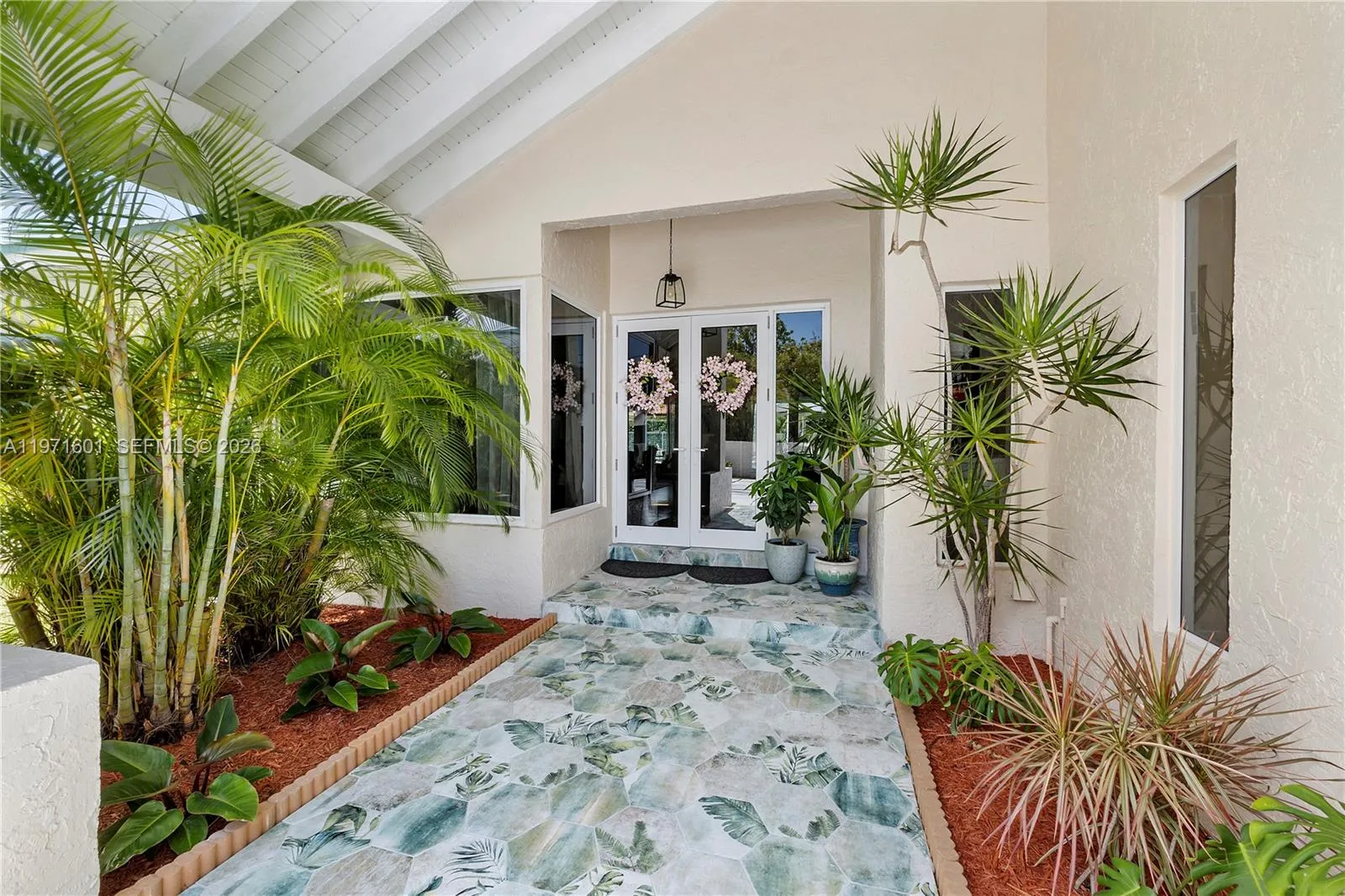 17640 Old Cutler Rd, Palmetto Bay FL 33157