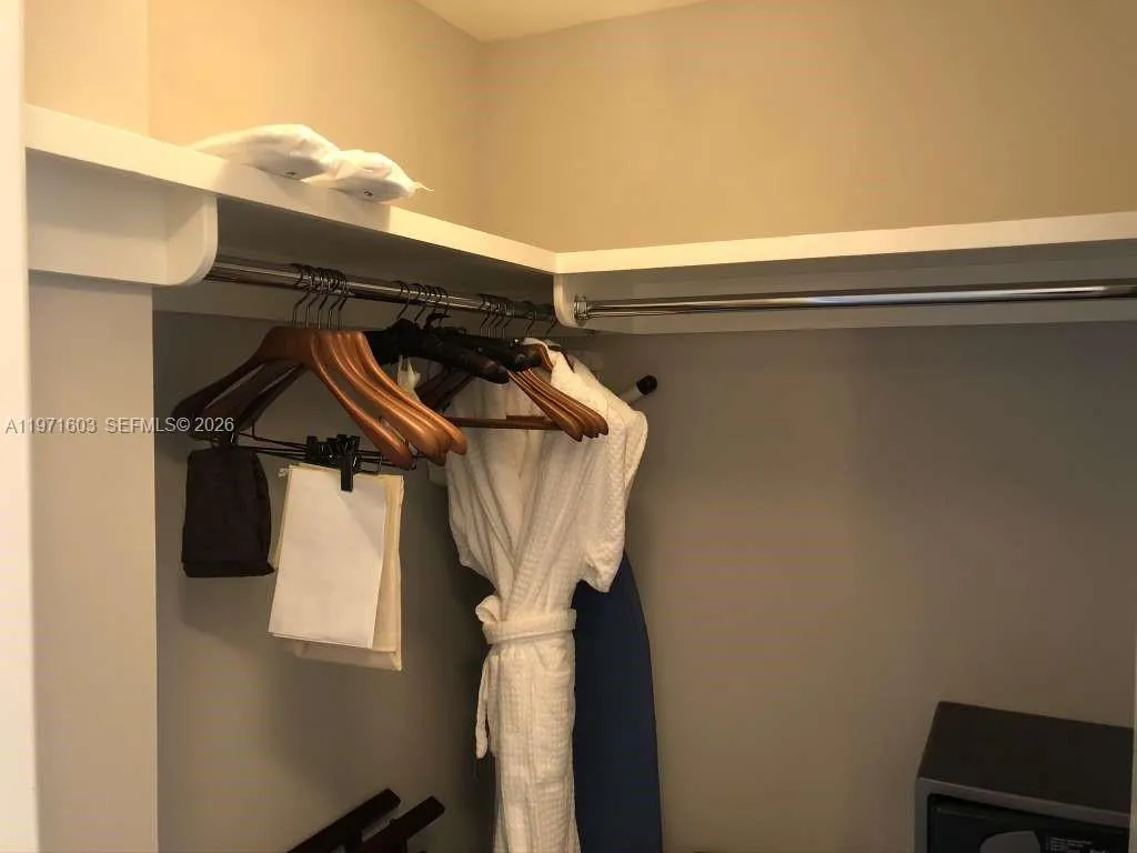 1435 Brickell Ave # 3505, Miami FL 33131