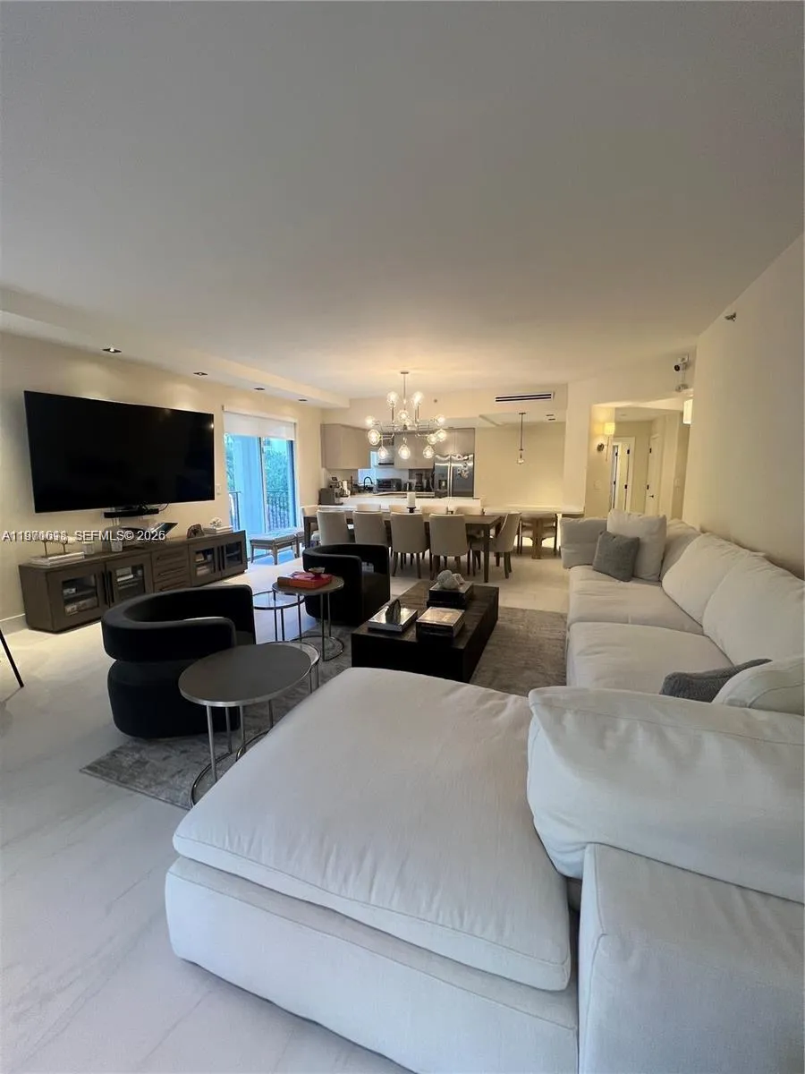 3900 Island Blvd # B308, Aventura FL 33160