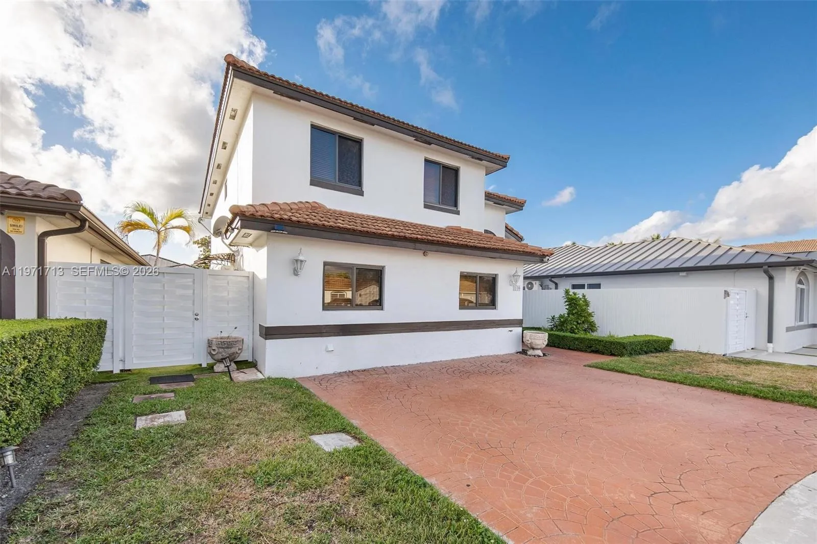 1140 SW 85th Ct, Miami FL 33144