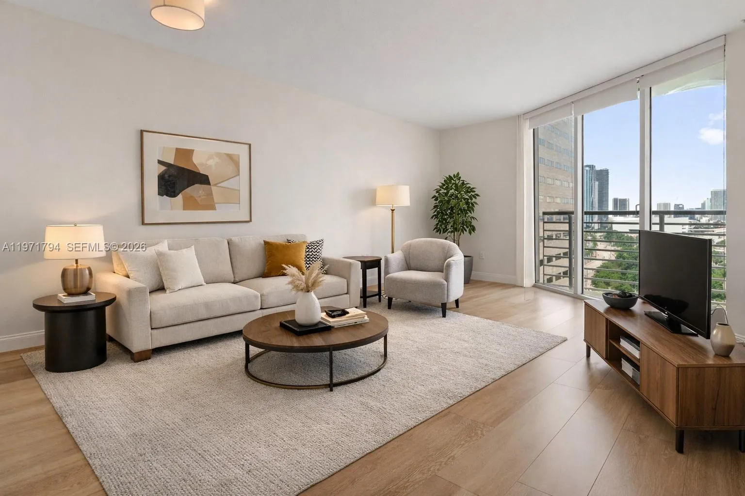 1 bedroom 1 bath for sale at 325 S Biscayne Blvd # 1718, Miami FL 33131