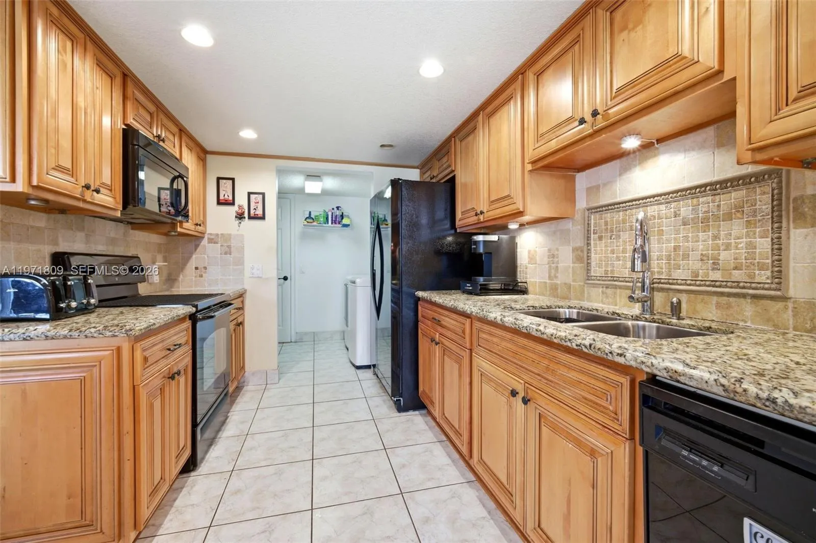 12399 NW 11th St, Pembroke Pines FL 33026