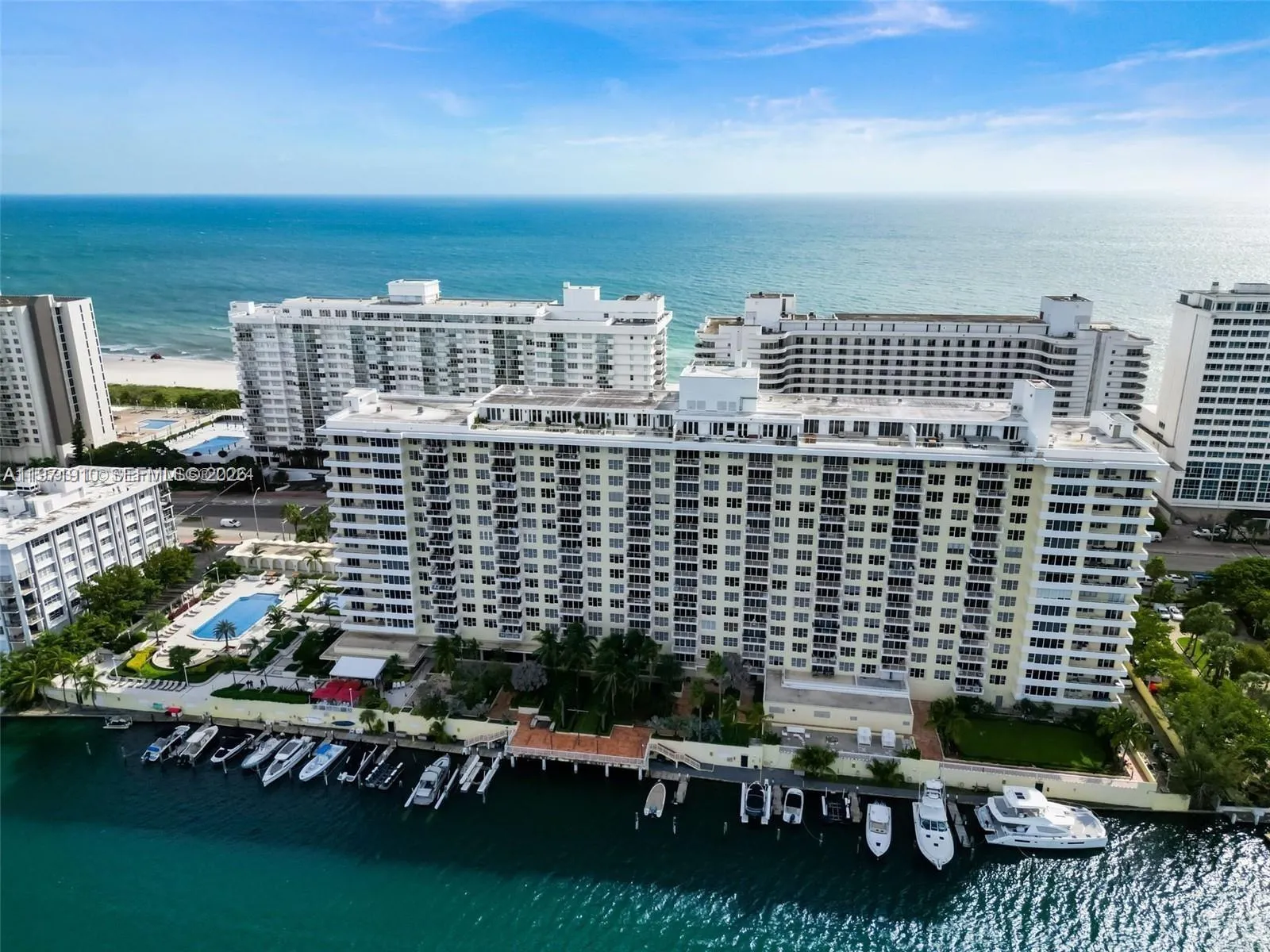 2 bedroom 2 bath for sale at 5600 Collins Ave # 7Y, Miami Beach FL 33140