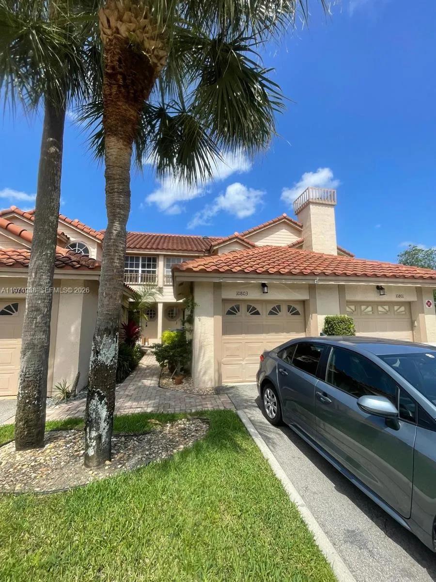 2 bedroom 2 bath for sale at 10803 Cypress Glen Dr # 10803, Coral Springs FL 33071