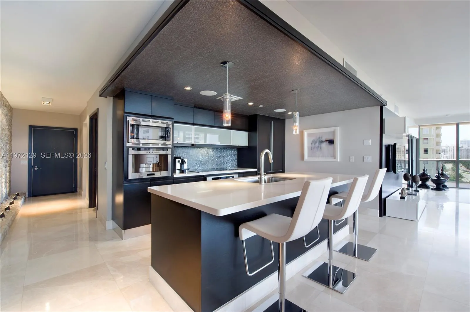 5875 Collins Ave # 1008, Miami Beach FL 33140
