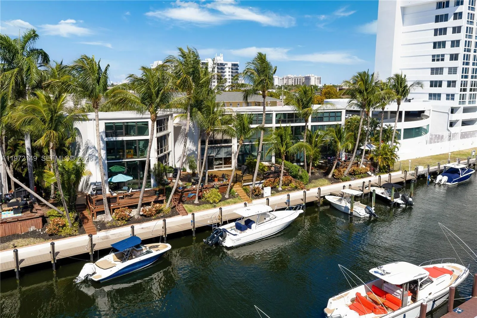 2 bedroom 2 bath for sale at 3068 NE 49th St, Fort Lauderdale FL 33308