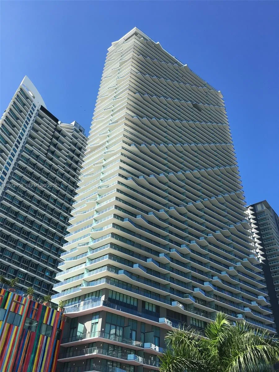 3 bedroom 2 bath for sale at 1300 S Miami Ave # 2006, Miami FL 33130