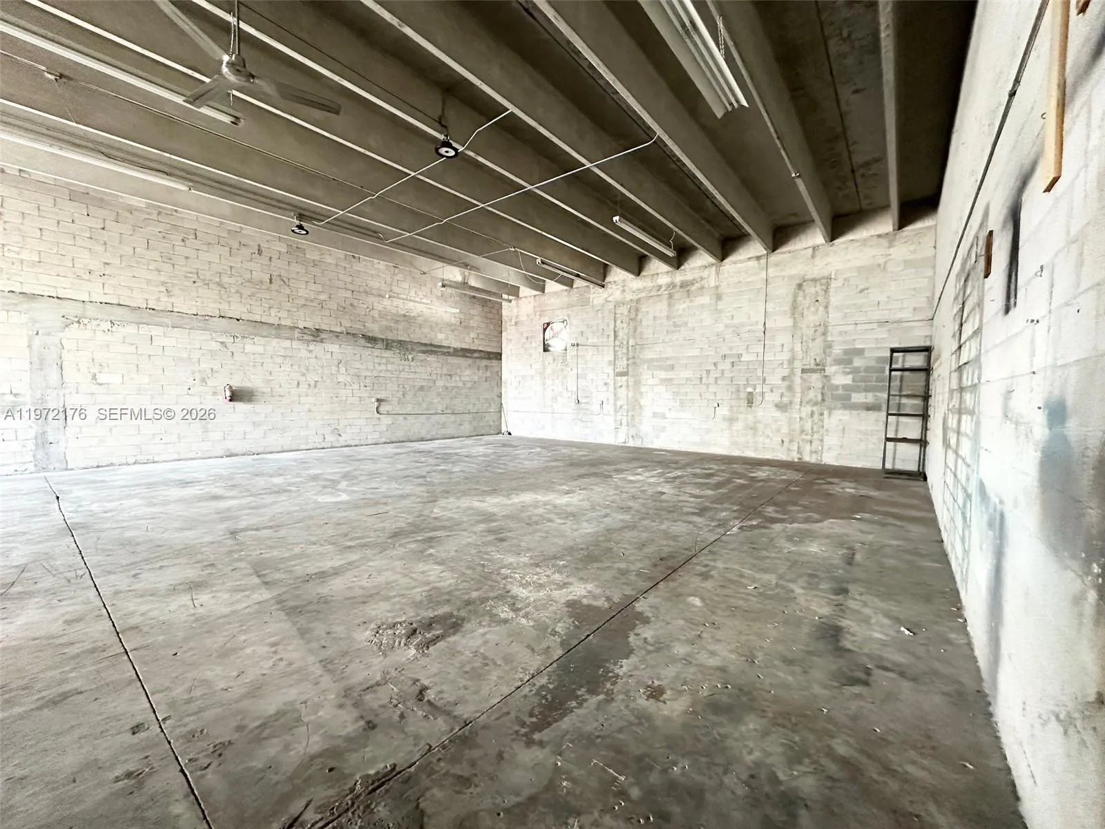 5220 NW 72nd Ave # B23, Miami FL 33166