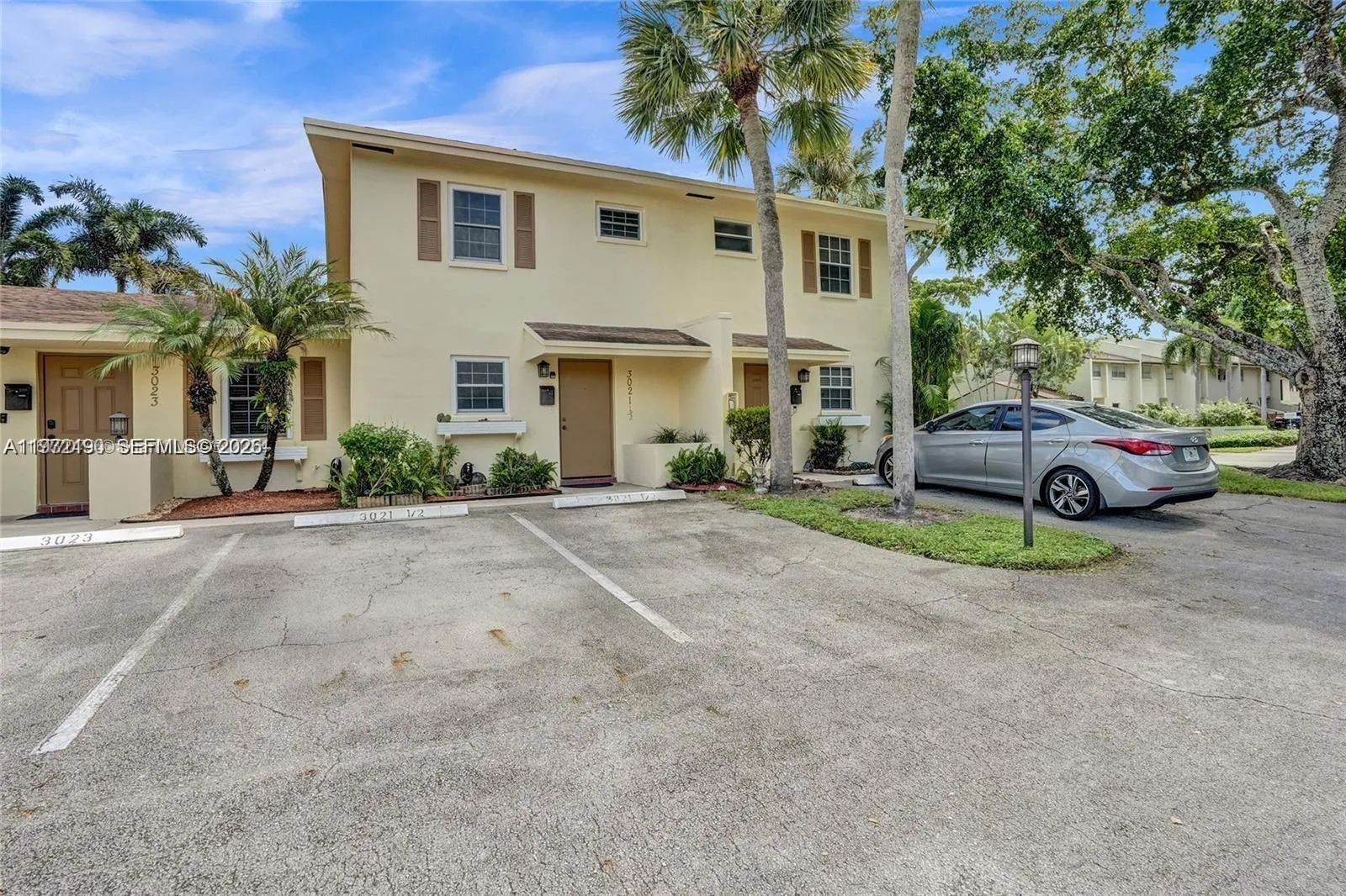 3 bedroom 1 bath for sale at 3021 NW 68th St # 11G, Fort Lauderdale FL 33309