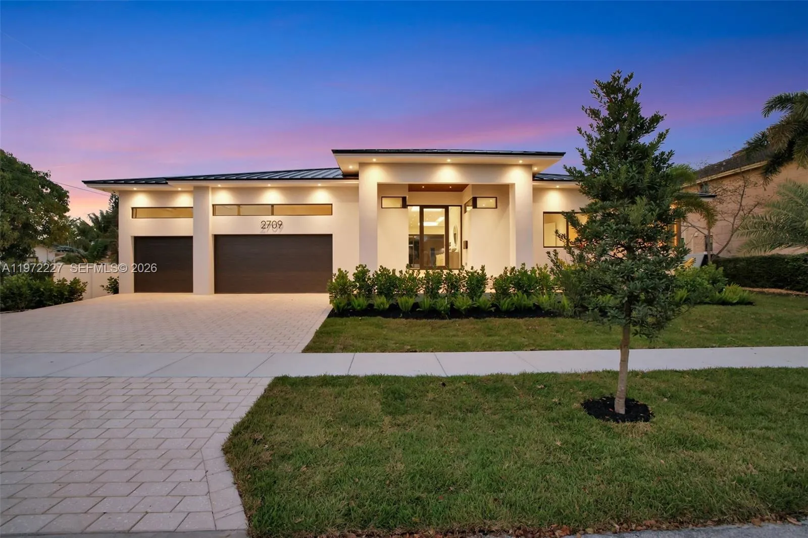 4 bedroom 4 bath for sale at 2709 NE 25th Ct, Fort Lauderdale FL 33305