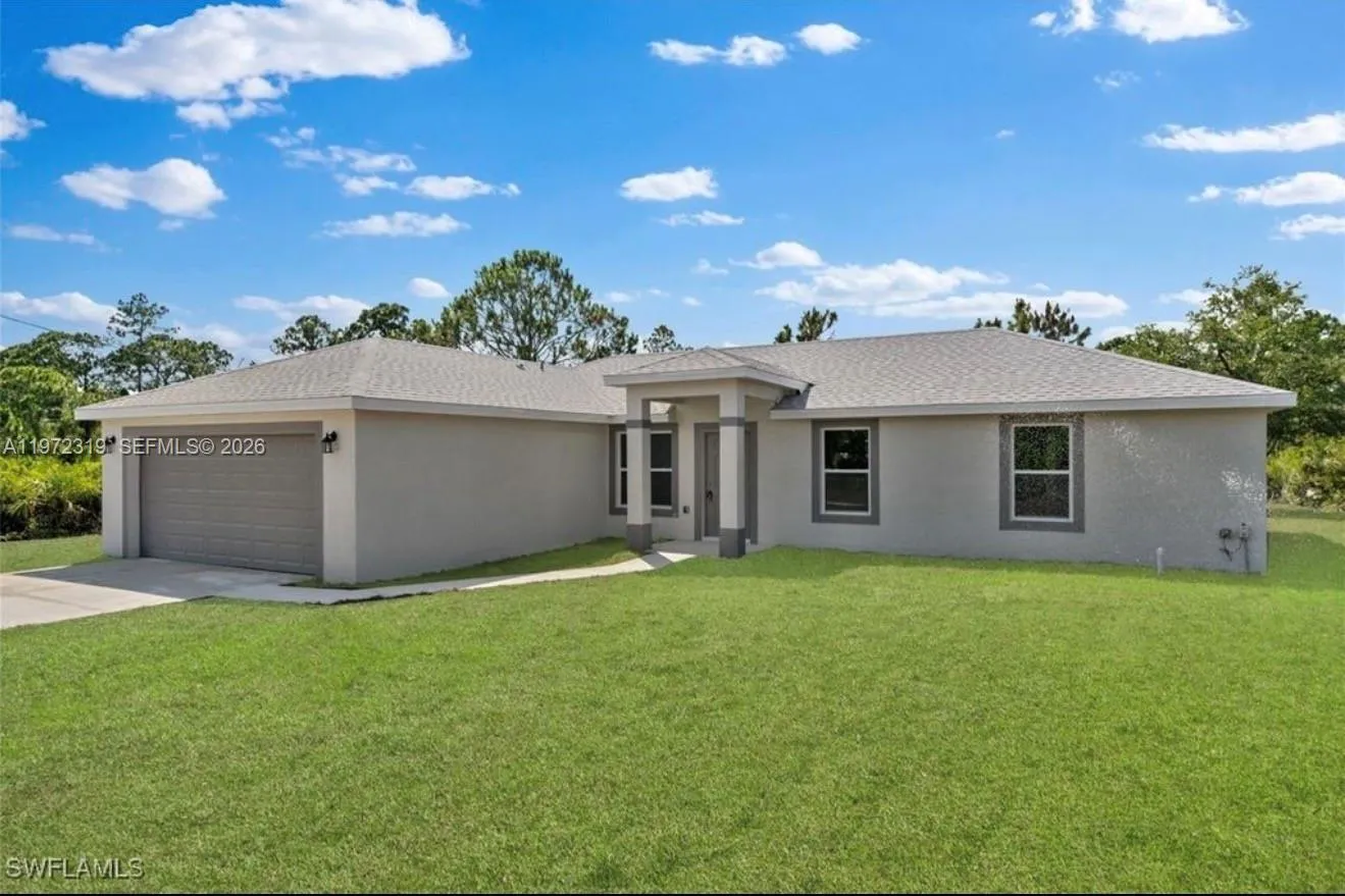237 Narcissus AV, Lehigh Acres FL 33974