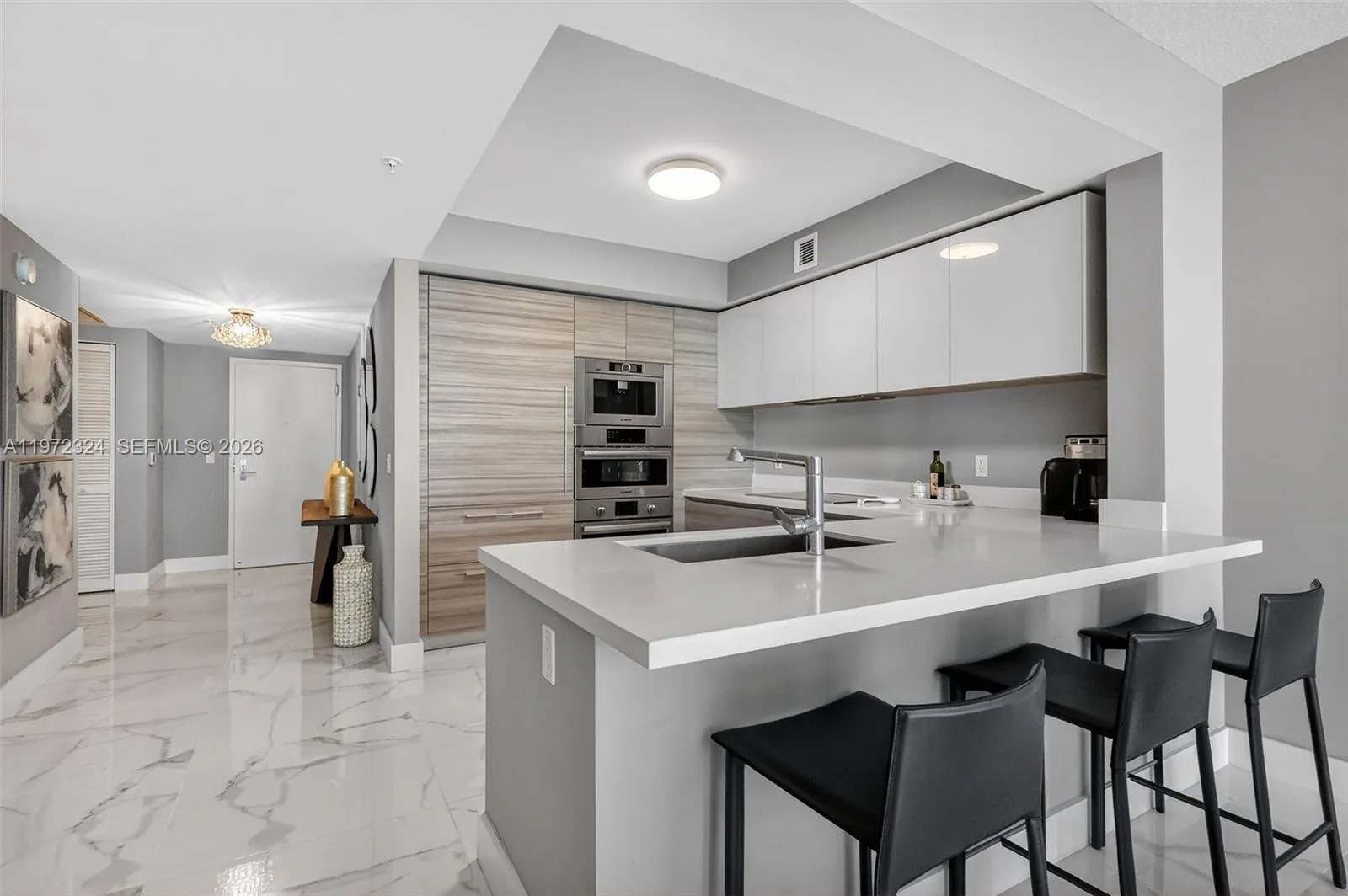 300 Sunny Isles Blvd # 804, Sunny Isles Beach FL 33160