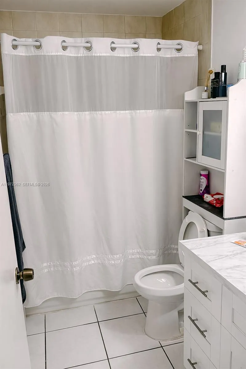 13820 SW 112th St # 204, Miami FL 33186