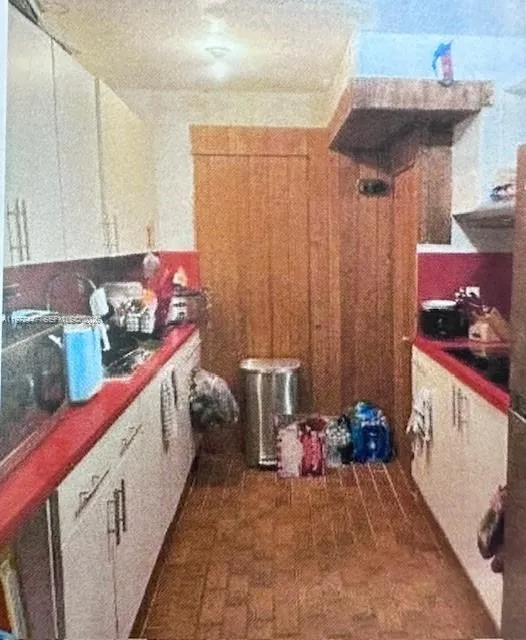 2278 SW 16th Ave, Miami FL 33145