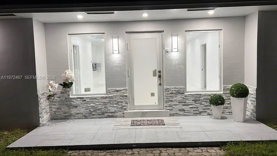 27501 SW 162nd Ct, Homestead FL 33031